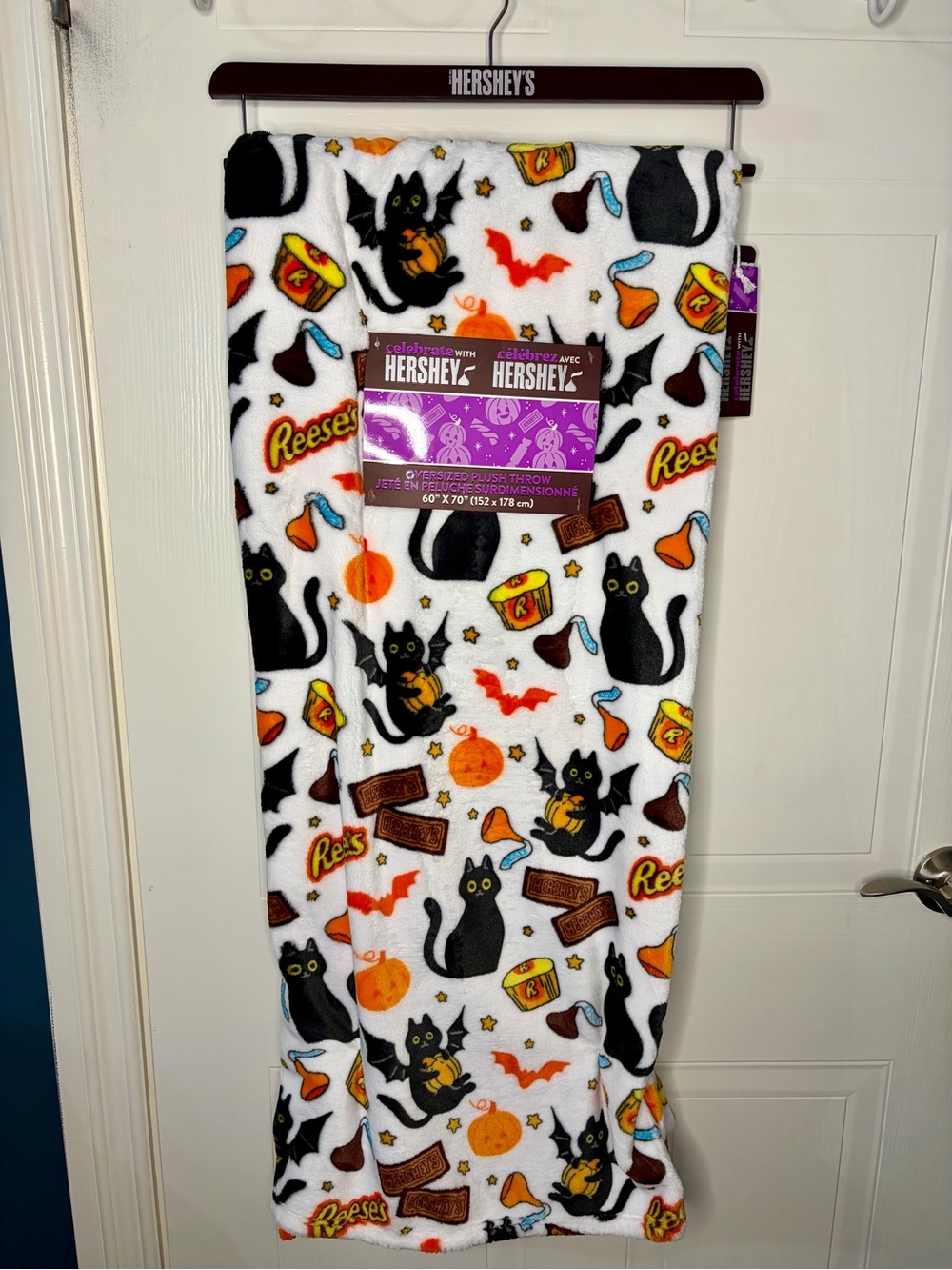 Halloween Hersheys Throw Blanket - Black/Orange/White